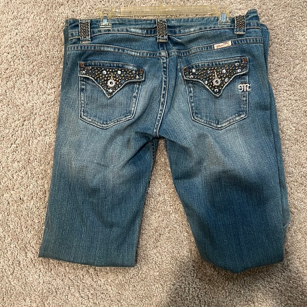 Boot miss me jeans with gorgeous bedazzled pockets!